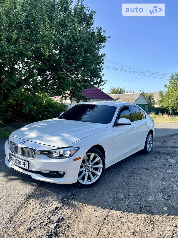 Bmw 320i xdrive (2013)