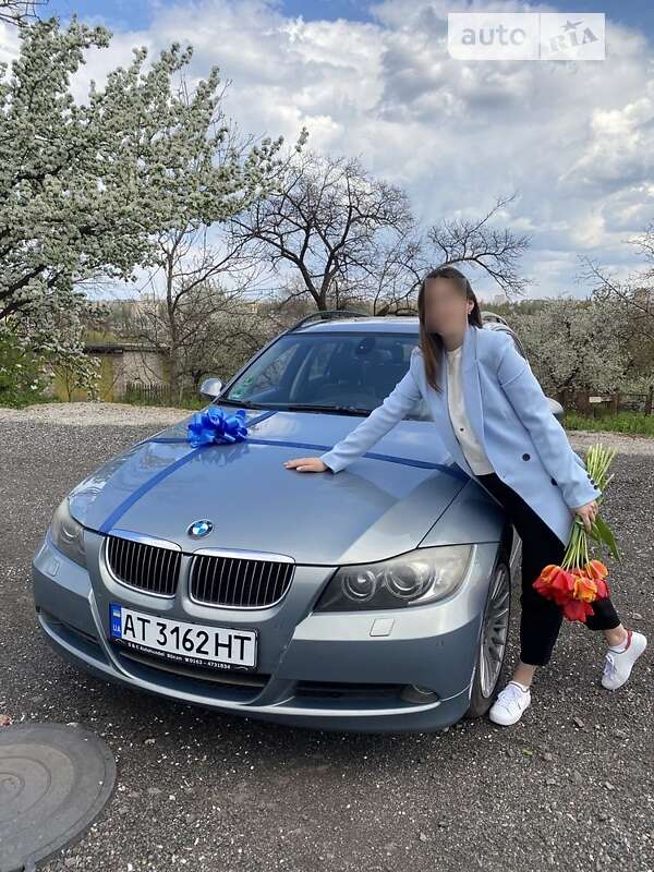 Bmw 325i (2005)