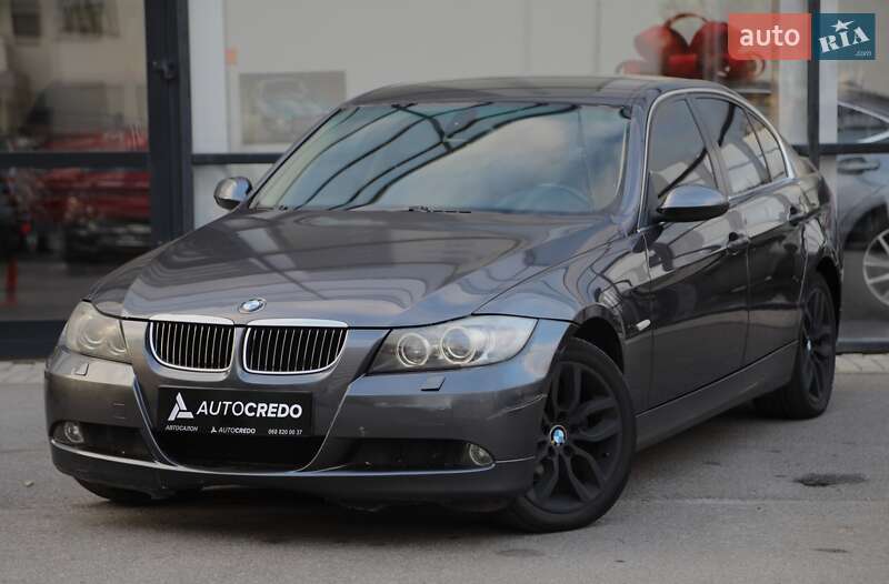 Bmw 323i (2005)