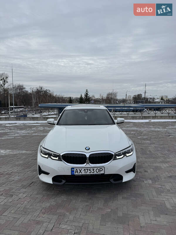 Bmw 3 series (2019)