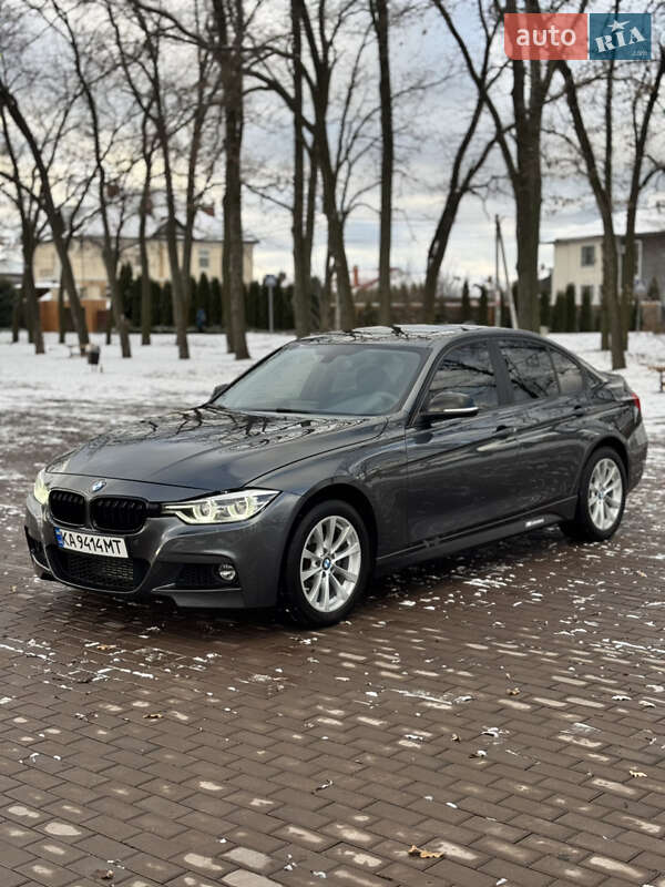 Bmw 320i xdrive (2017)