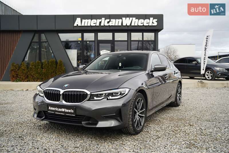 Bmw 330xi (2019)