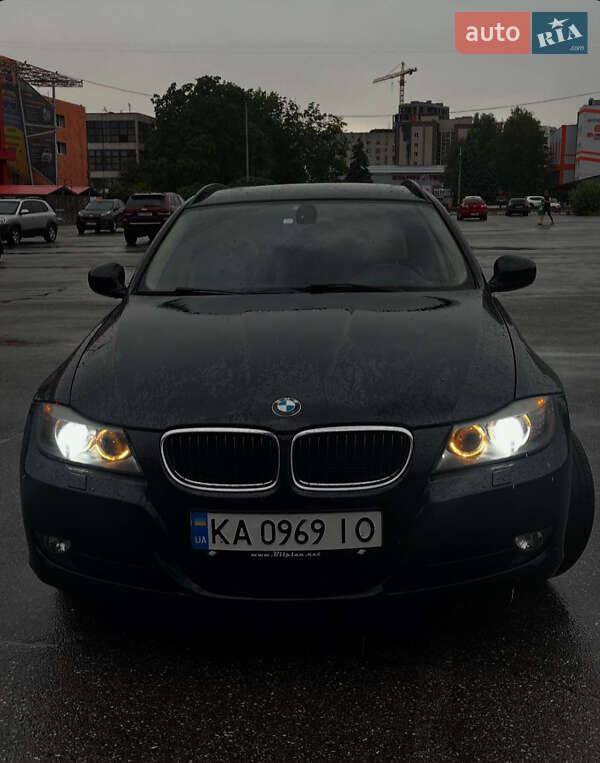 Bmw 3 series (2010)