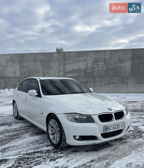 Bmw 3 series (2010)