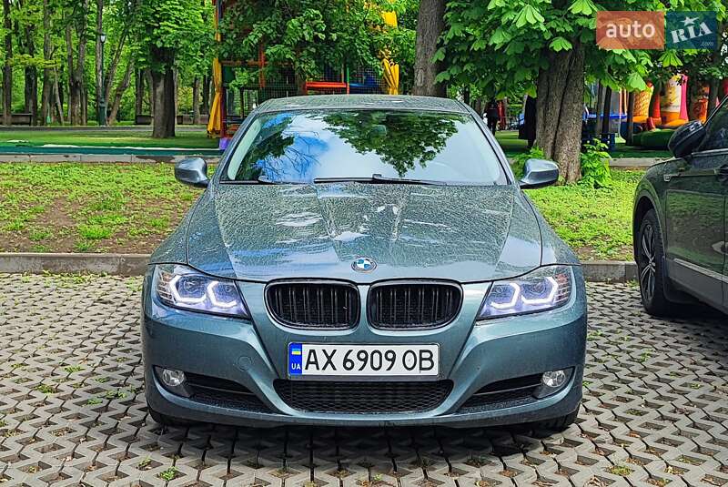 Bmw 3 series (2009)