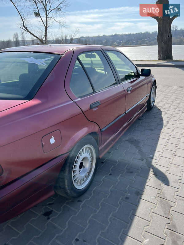 Bmw 3 series (1992)