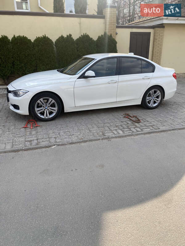 Bmw 3 series (2012)