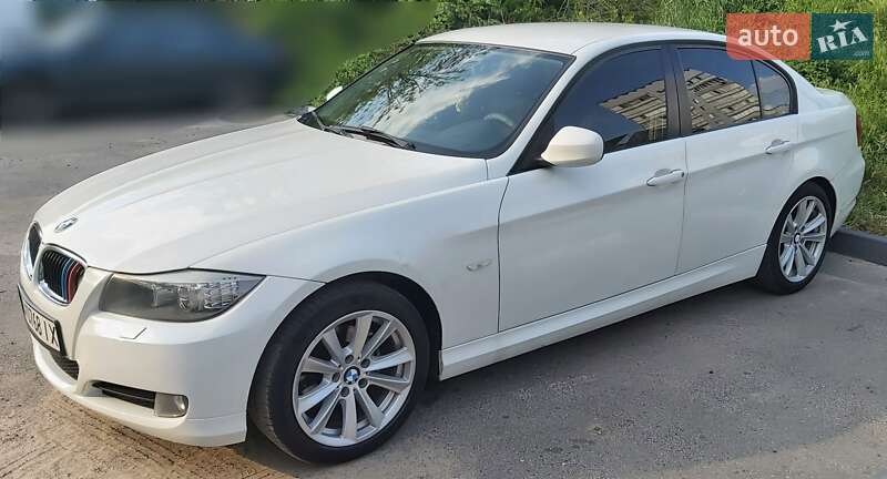 Bmw 3 series (2010)