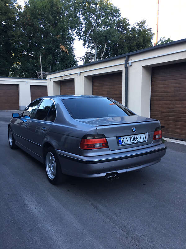 Bmw 523i (1996)