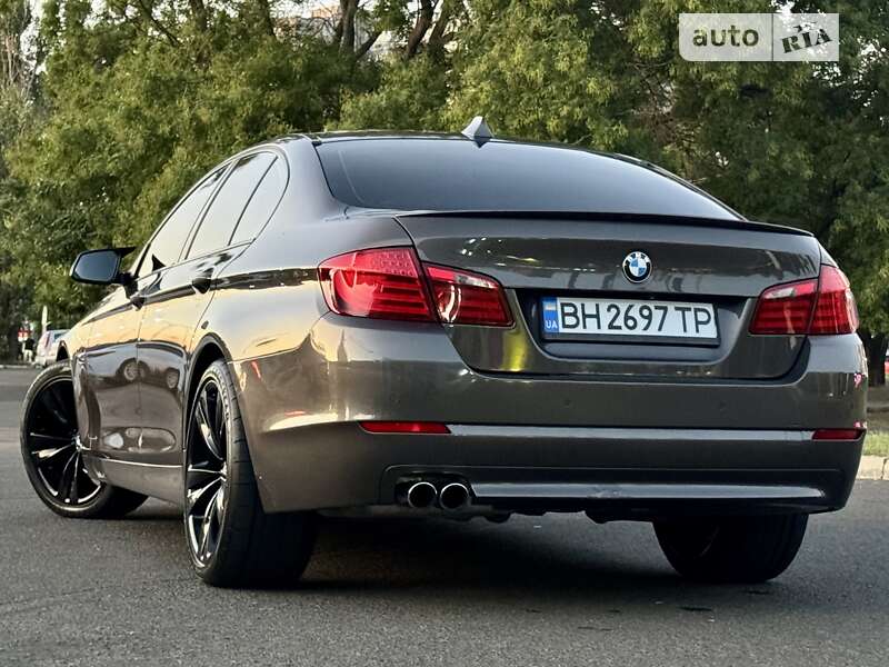 Bmw 520i (2012)