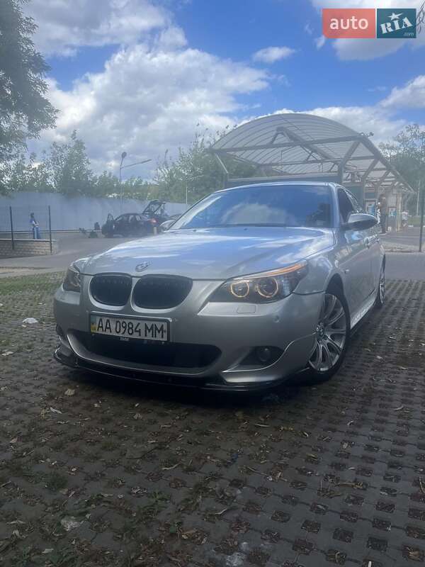 Bmw 530i (2006)