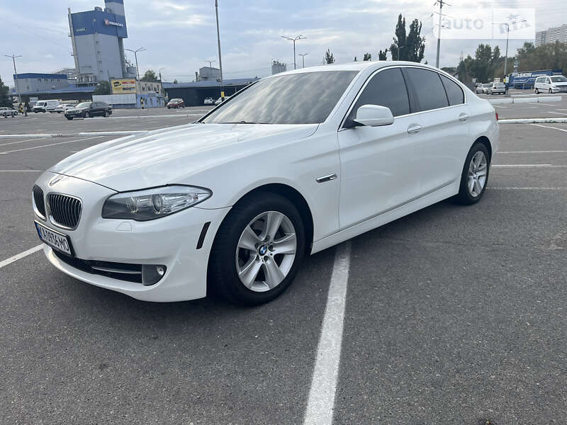 Bmw 528 (2011)