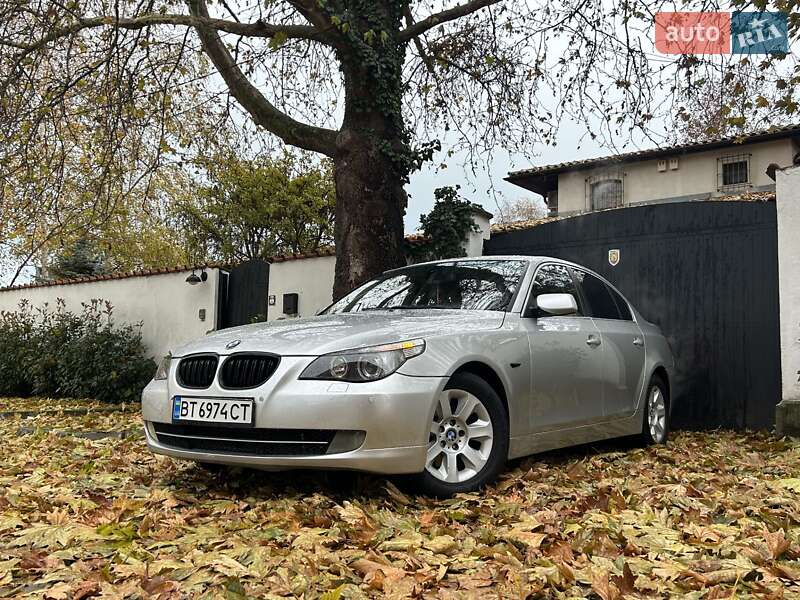 Bmw 523i (2005)