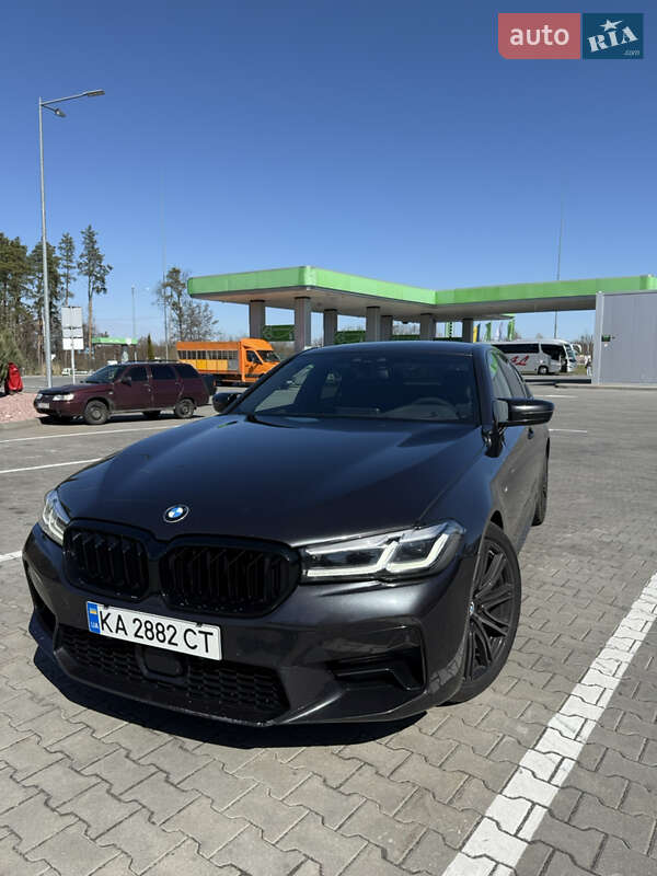 Bmw 5 series (2018)