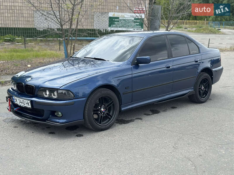 Bmw 5 series (2000)