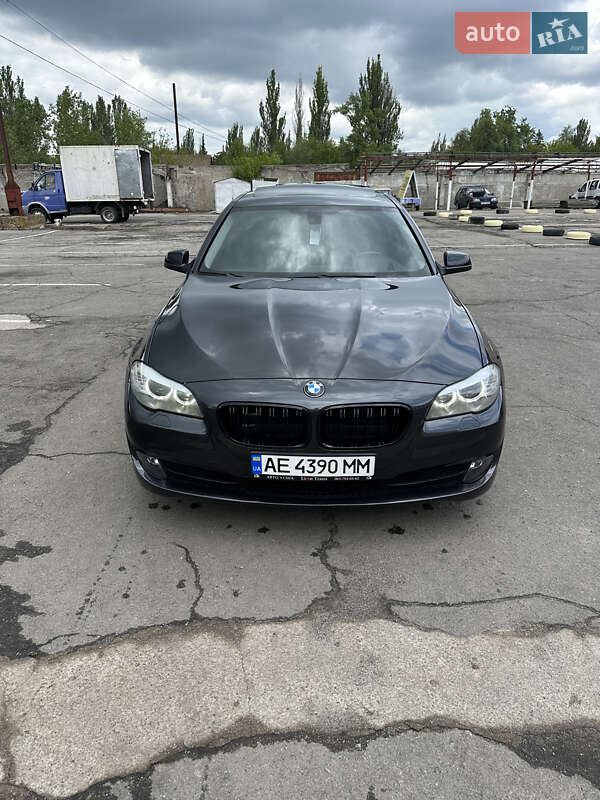 Bmw 5 series (2012)