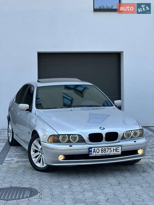 Bmw 5 series (2000)