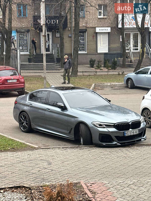 Bmw 5 series (2020)