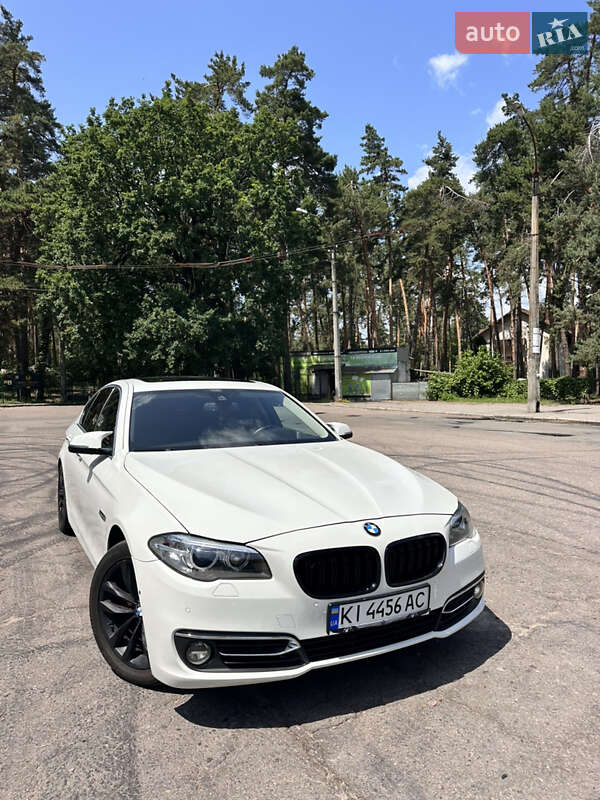 Bmw 5 series (2015)