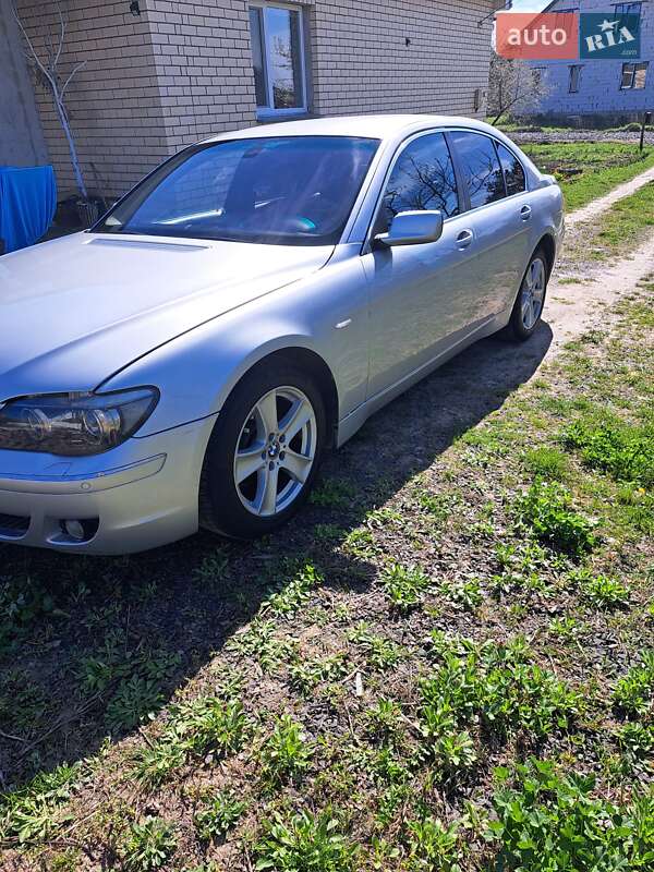 Bmw 730d (2003)
