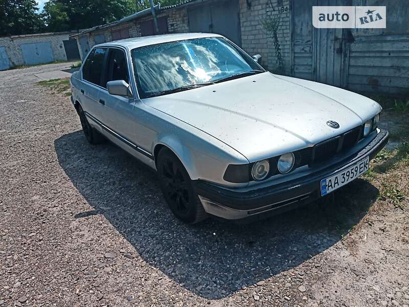 Bmw 730i (1993)