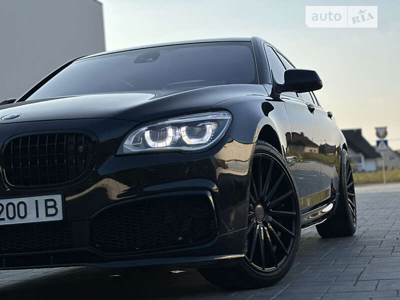 Bmw 7 series (2011)