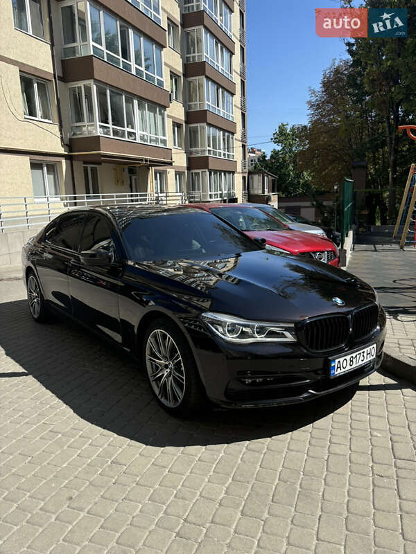 Bmw 7 series (2016)