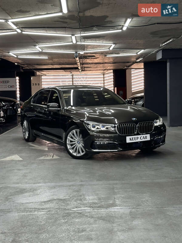 Bmw 7 series (2016)