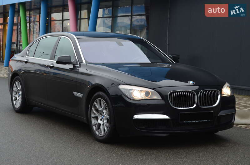 Bmw 7 series (2011)