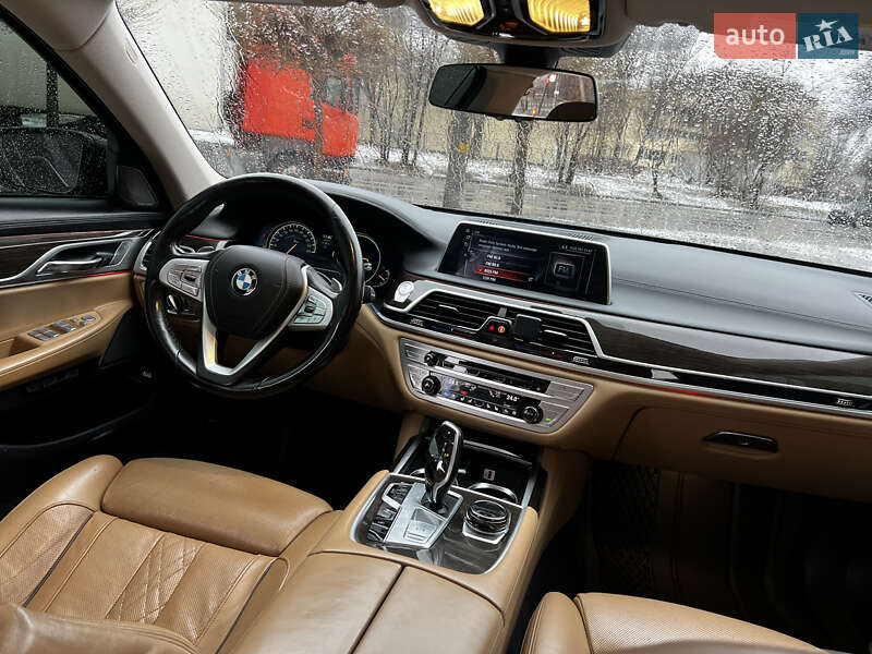 Bmw 7 series (2016)