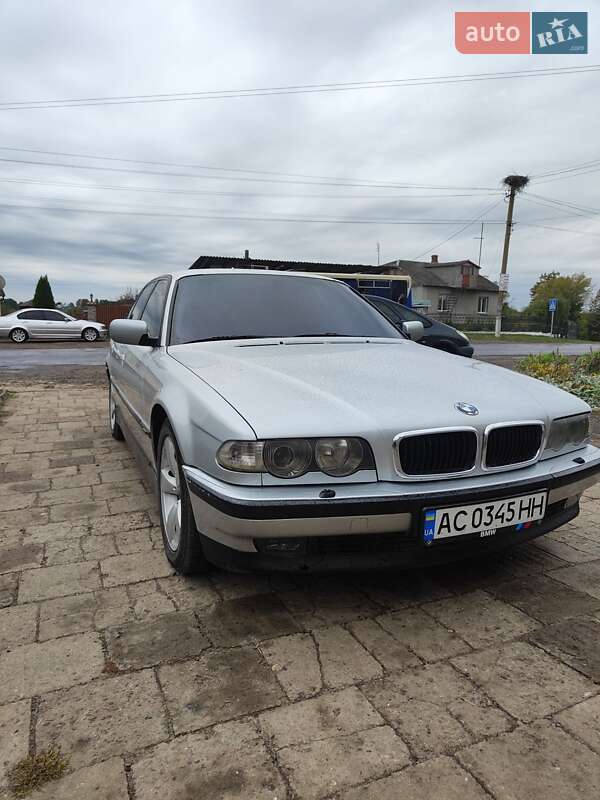 Bmw 730d (2000)