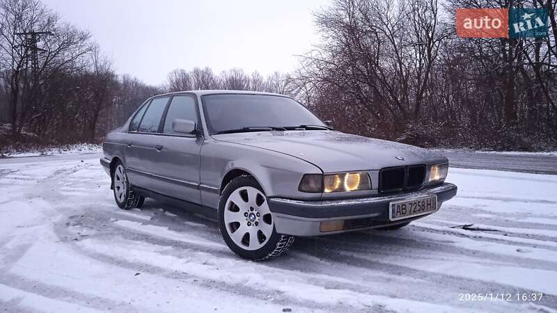 Bmw 7 series (1988)