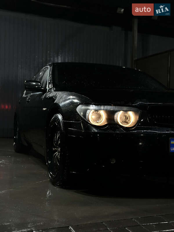Bmw 7 series (2002)