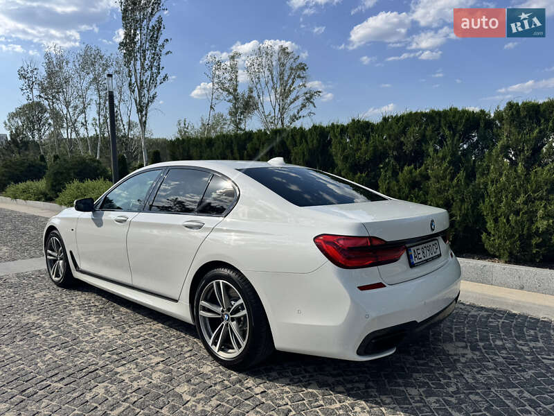 Bmw 7 series (2017)