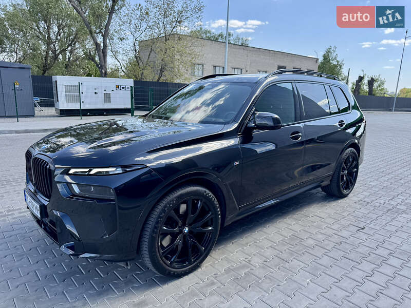 Bmw X7 (2023)