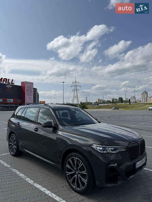 Bmw X7 (2021)