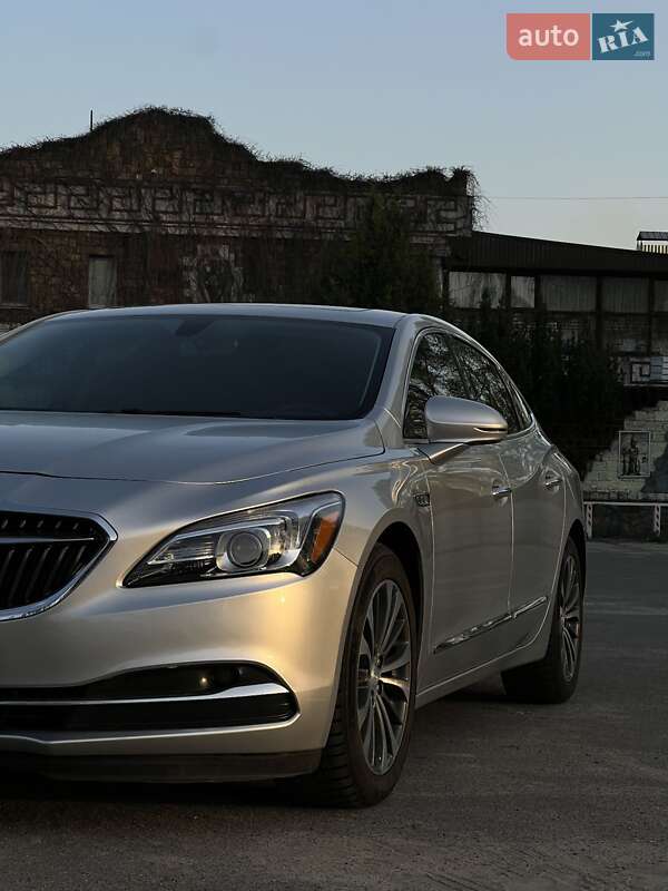 Buick Lacrosse (2016)