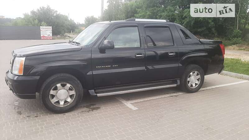 Cadillac Escalade (2002)