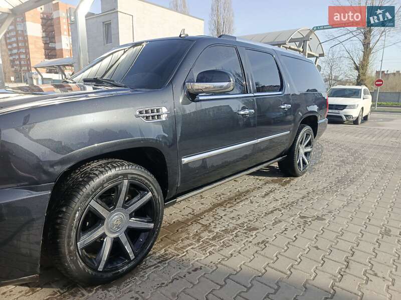 Cadillac Escalade (2013)