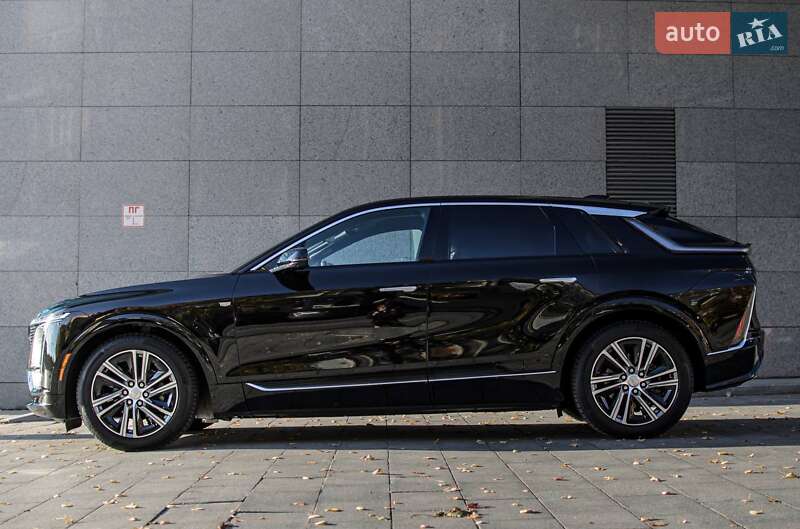 Cadillac Lyriq (2023)