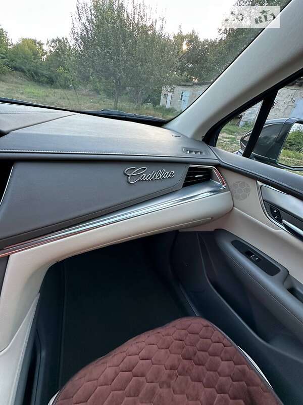 Cadillac Xt5 (2016)