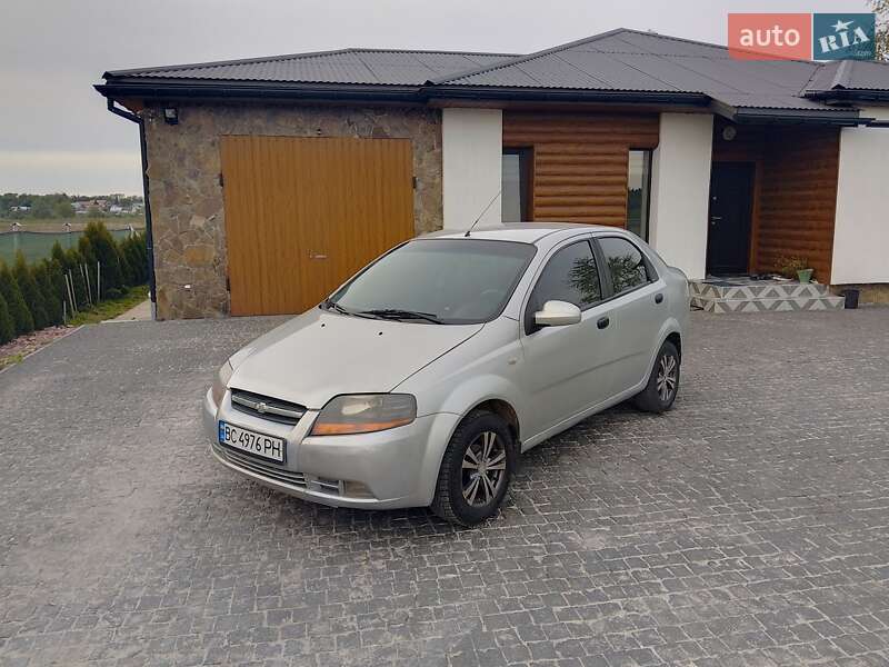 Chevrolet Aveo (2005)