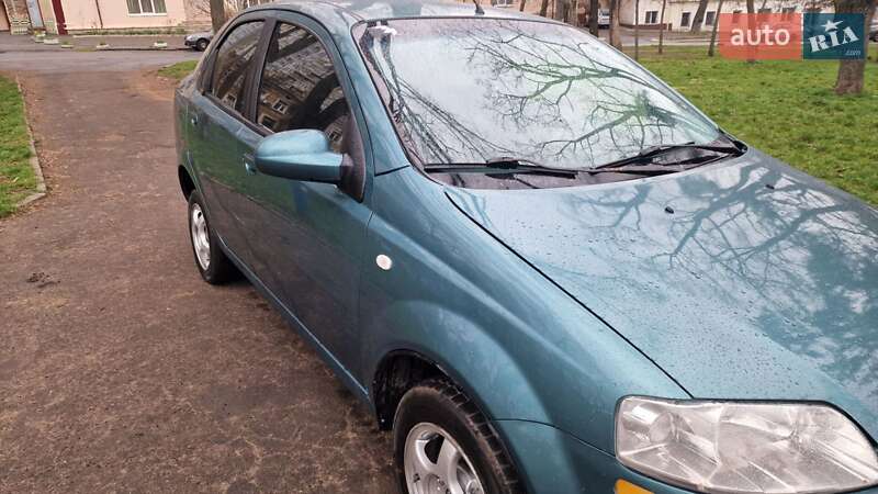 Chevrolet Aveo (2005)