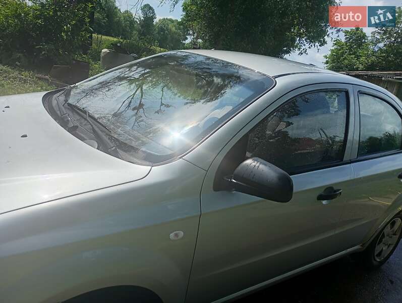 Chevrolet Aveo (2011)