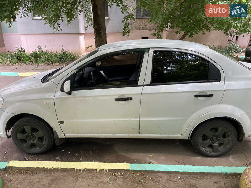 Chevrolet Aveo (2011)
