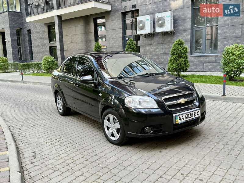 Chevrolet Aveo (2011)