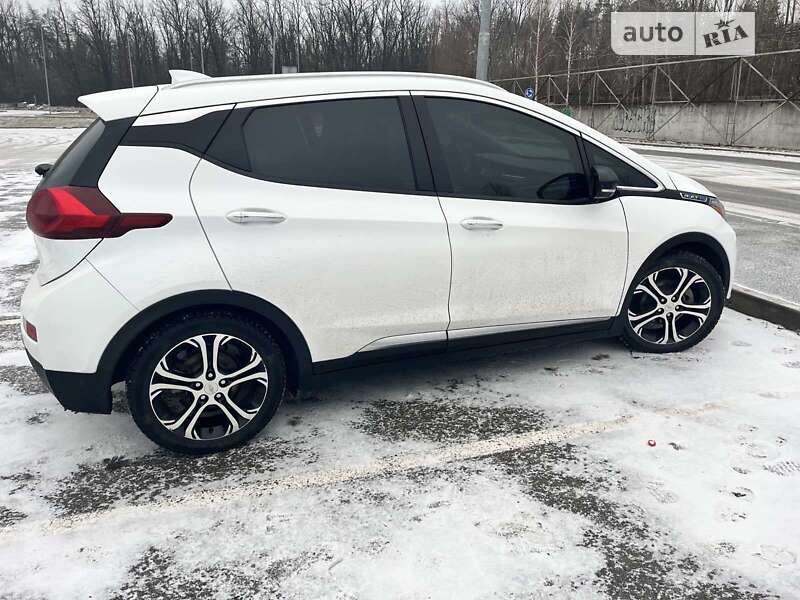 Chevrolet Bolt ev (2017)