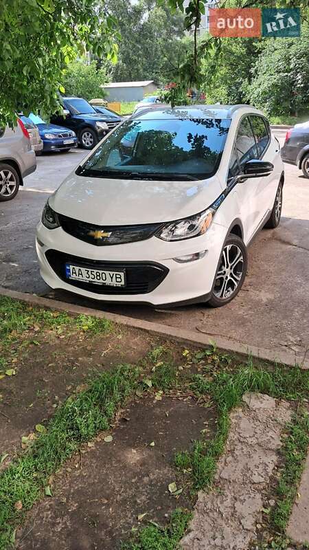 Chevrolet Bolt ev (2017)