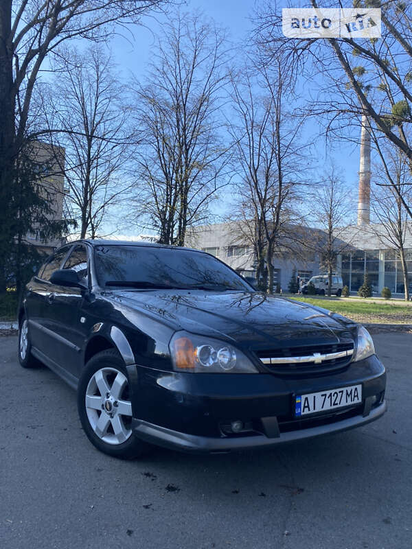 Chevrolet Evanda (2004)
