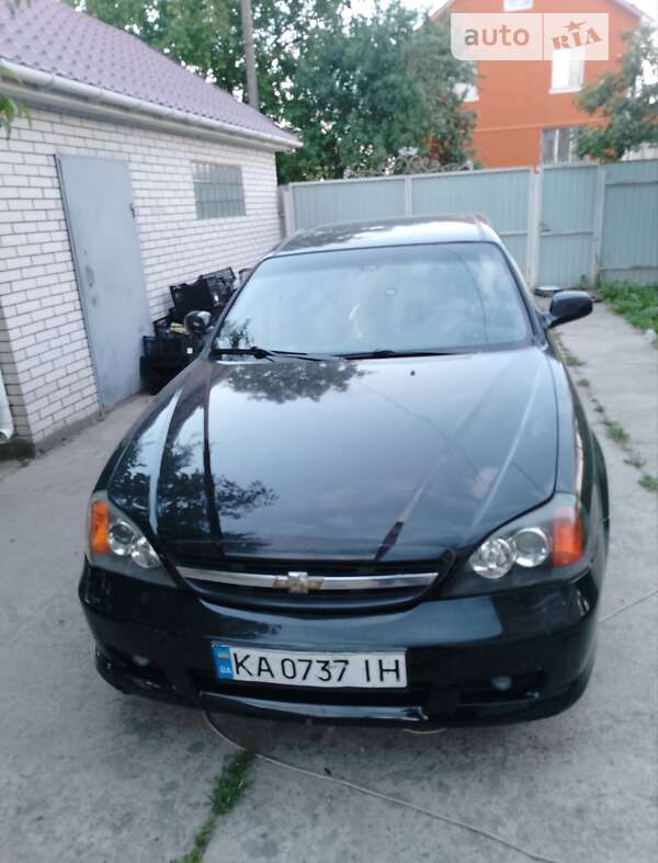 Chevrolet Evanda (2005)